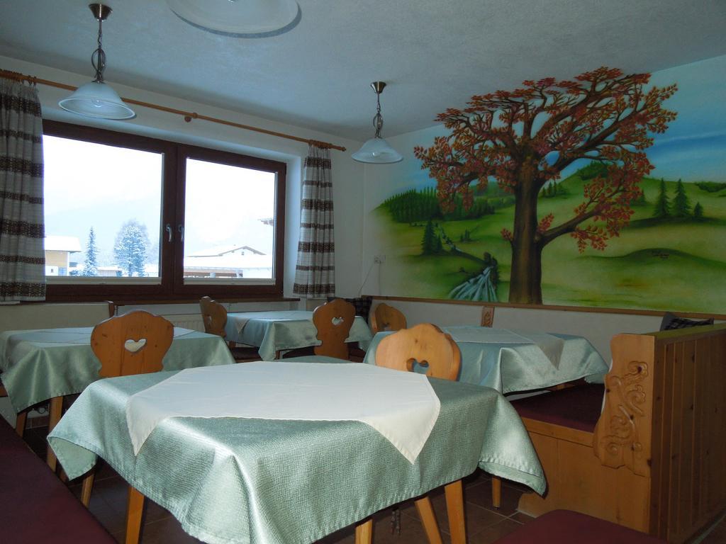 Haus Bergkranz Bed & Breakfast Lermoos Exterior foto